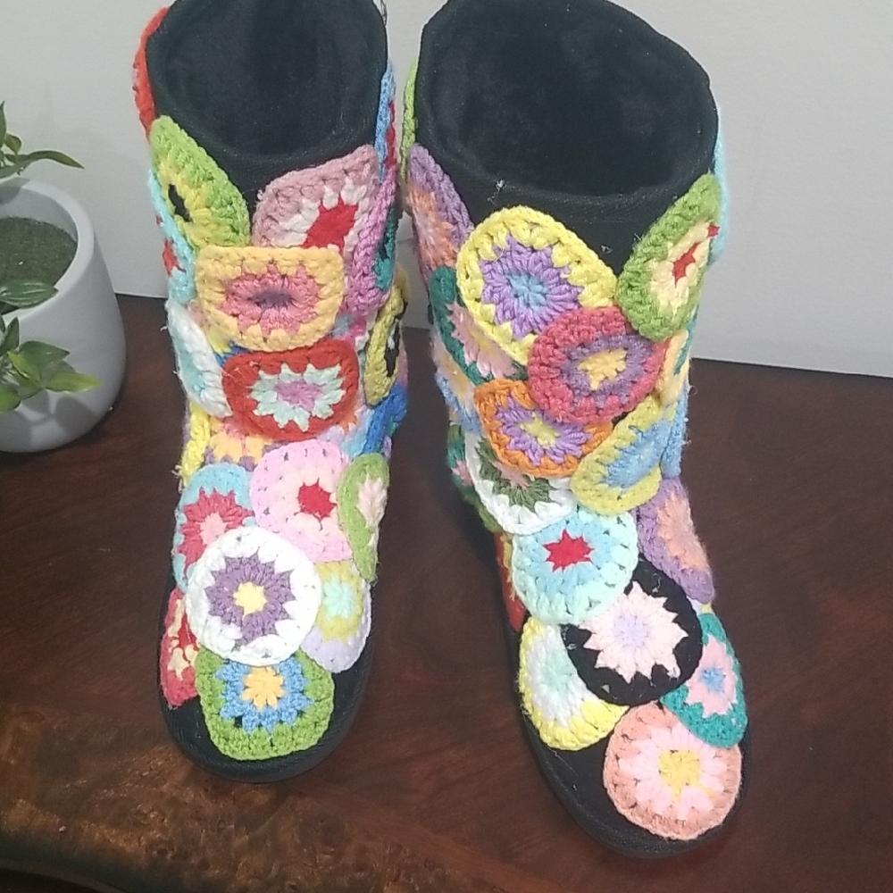 Colorful Crochet Circle Boot 9s - Picture 5 of 5